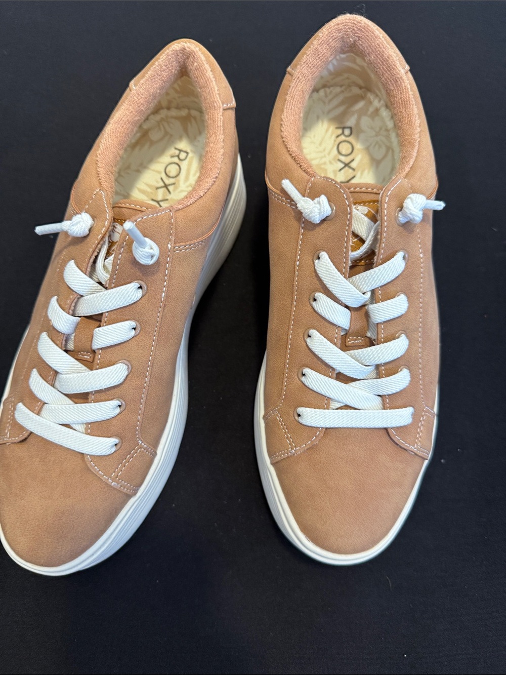 Roxy Tan Platform Lace-Up Sneakers